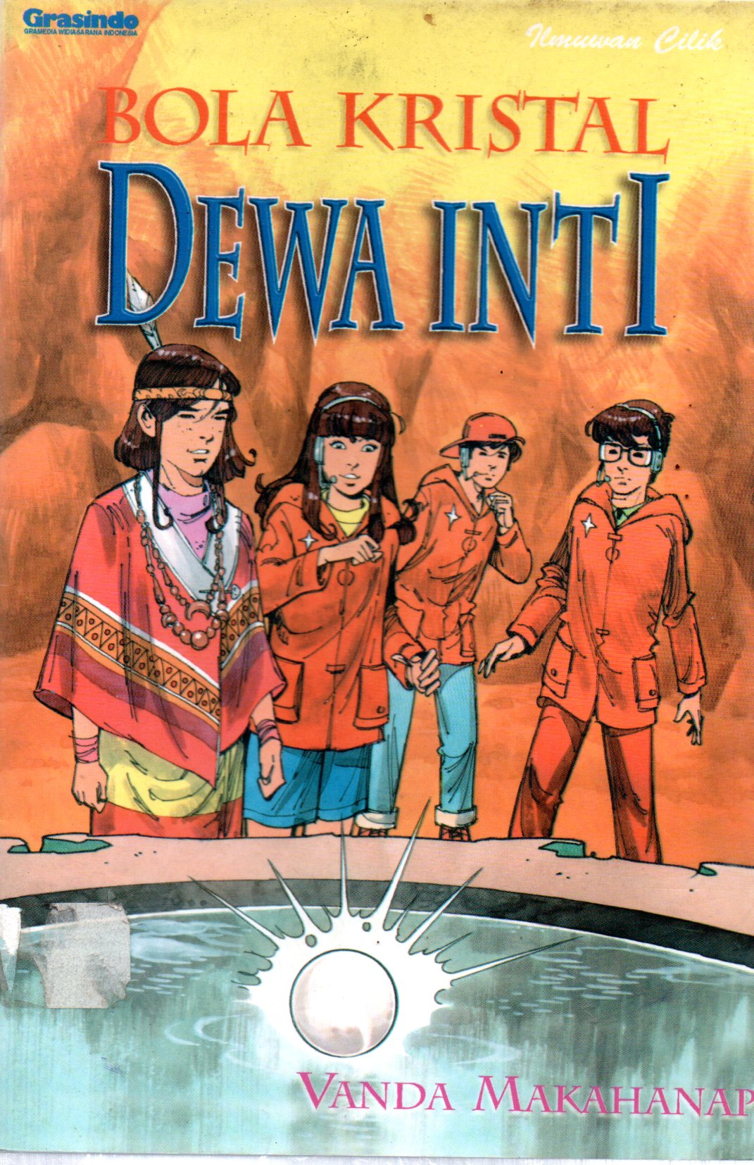 Sampul Bola Kristal Dewa Inti / Penyunting: Elisa Dwi Ratna