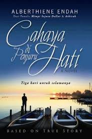 Sampul Cahaya Di Penjuru Hati