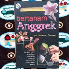 Sampul Bertanam Anggrek / Dyah Widiastoety Darmono