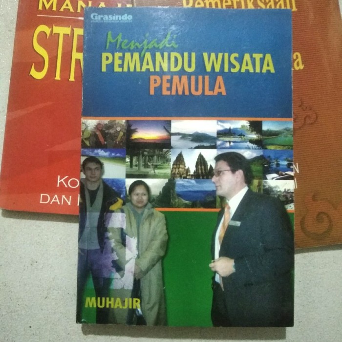 Sampul Menjadi Pemandu Wisata Pemula / Muhajir
