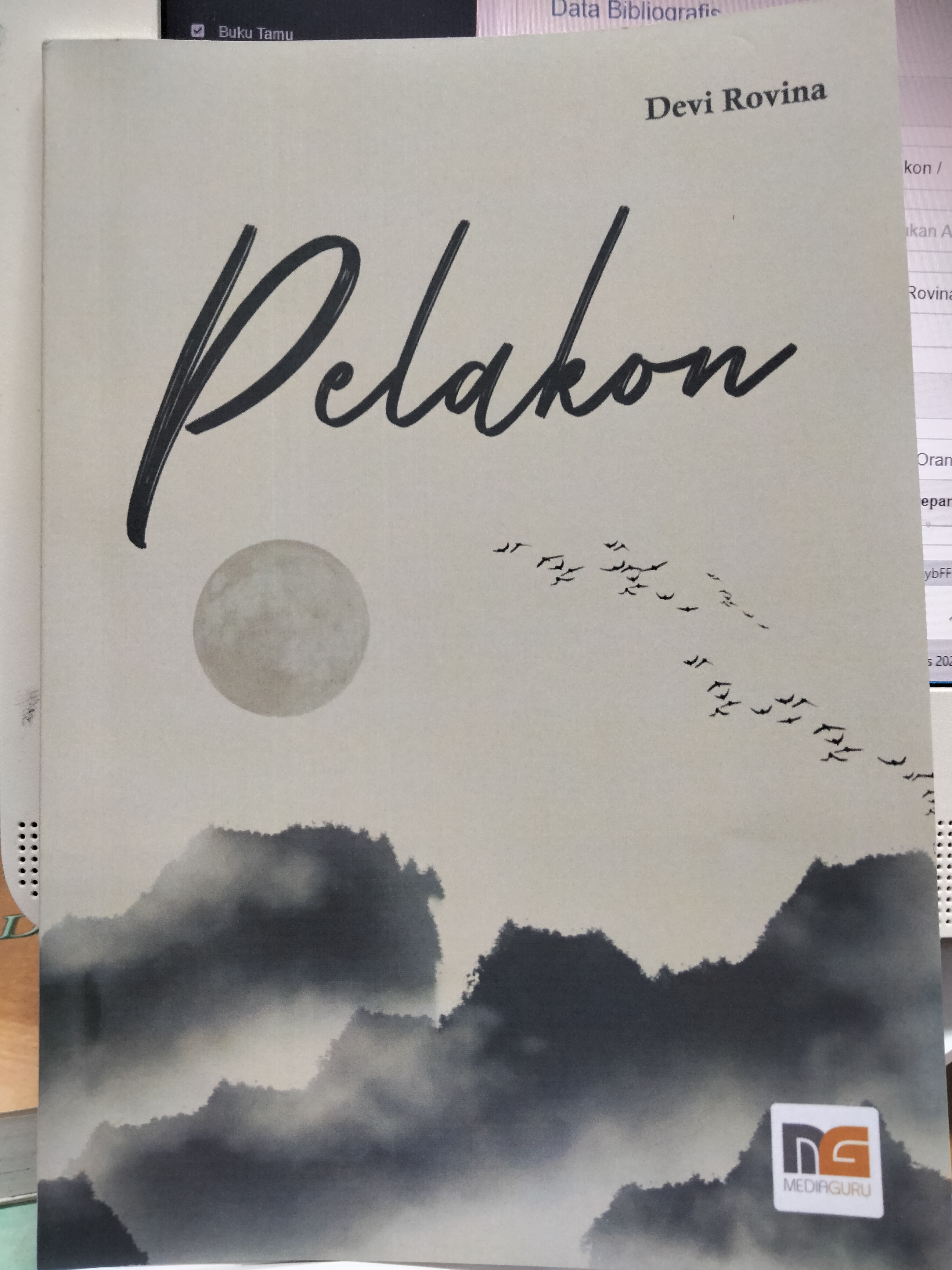 Sampul Pelakon / Devi Rovina