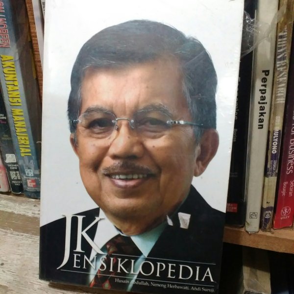 Sampul JK Ensiklopedia / Husain Abdullah, Neneng Herbawati, Andi Suruji; Solihin J. Kalla (Pengarah)