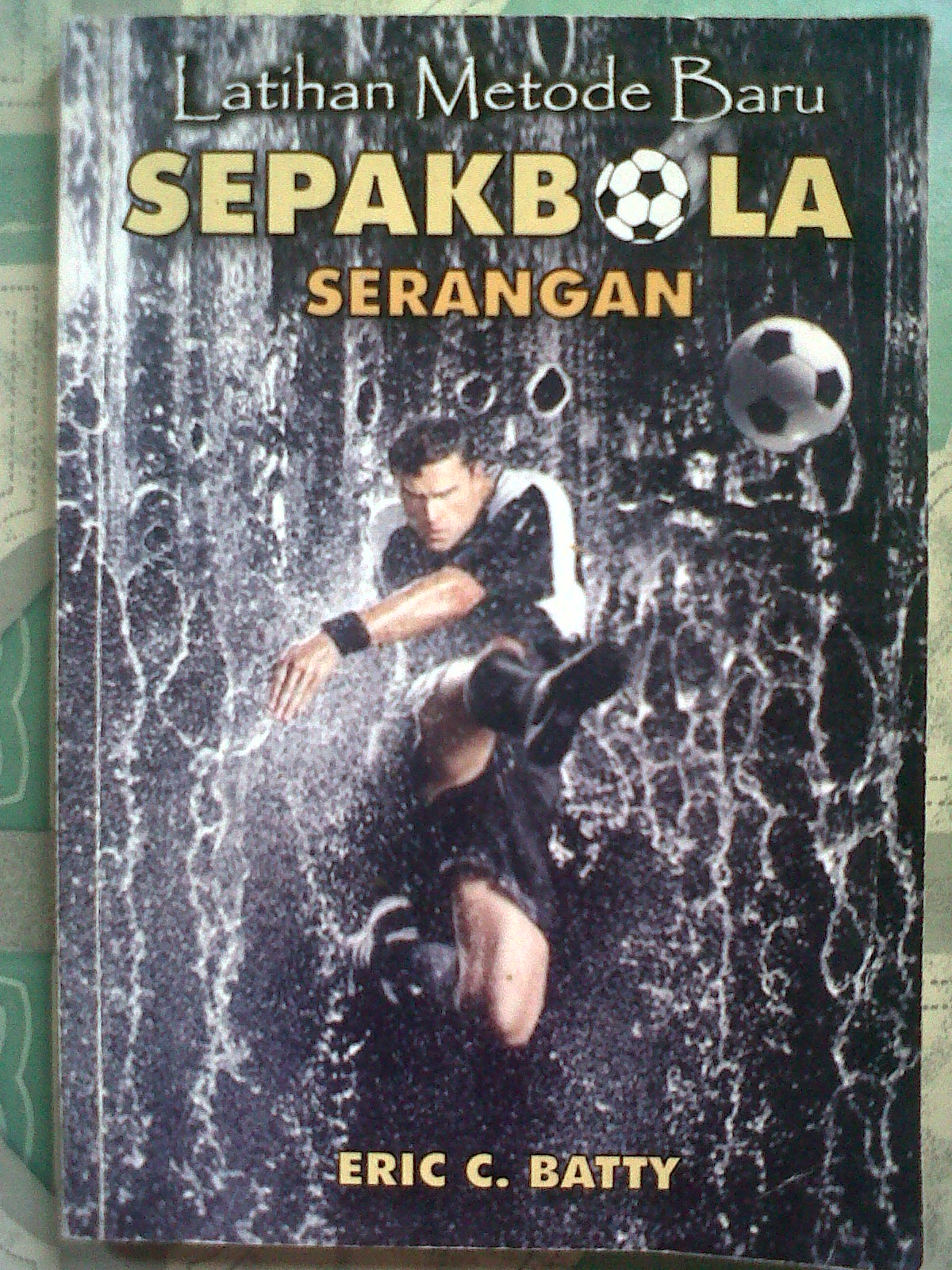 Sampul Latihan Metode Baru Sepak Bola Serangan