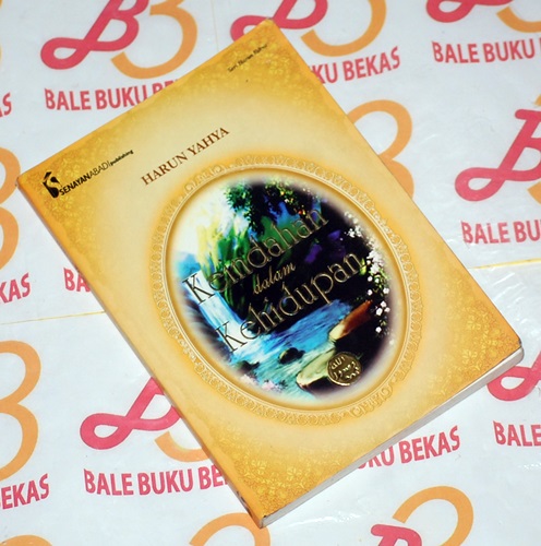 Sampul Keindahan dalam Kehidupan / Harun Yahya