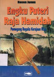 Sampul Engku Puteri Raja Hamidah :  Pemegang Regalia Kerajaan Riau