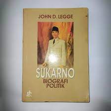 Sampul Sukarno / John D. Legge