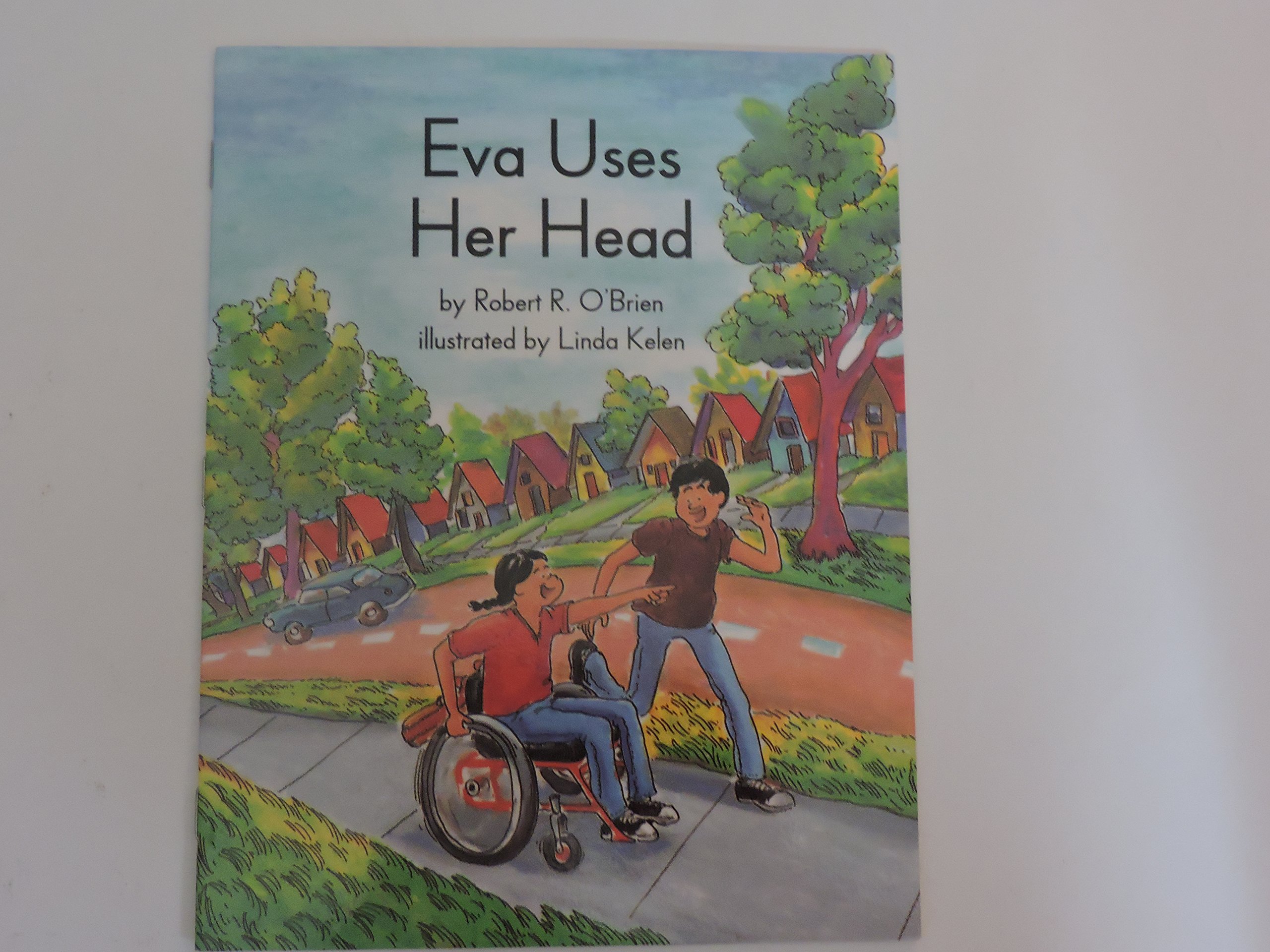 Sampul Eva Uses Her Head / Robert R. O'Brien