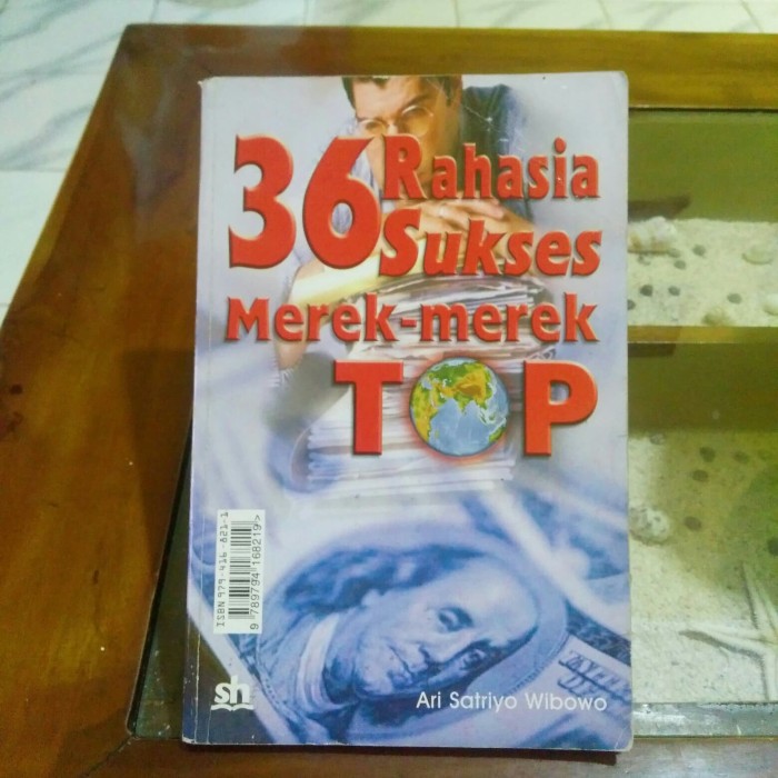 Sampul 36 Rahasia Sukses Merek-merek Top / Ari Striyo Wibowo