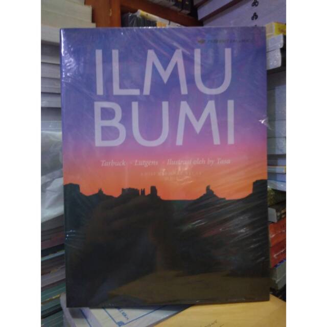 Sampul Ilmu Bumi = Earth Science / Alih Bahasa : Tessa Febiani