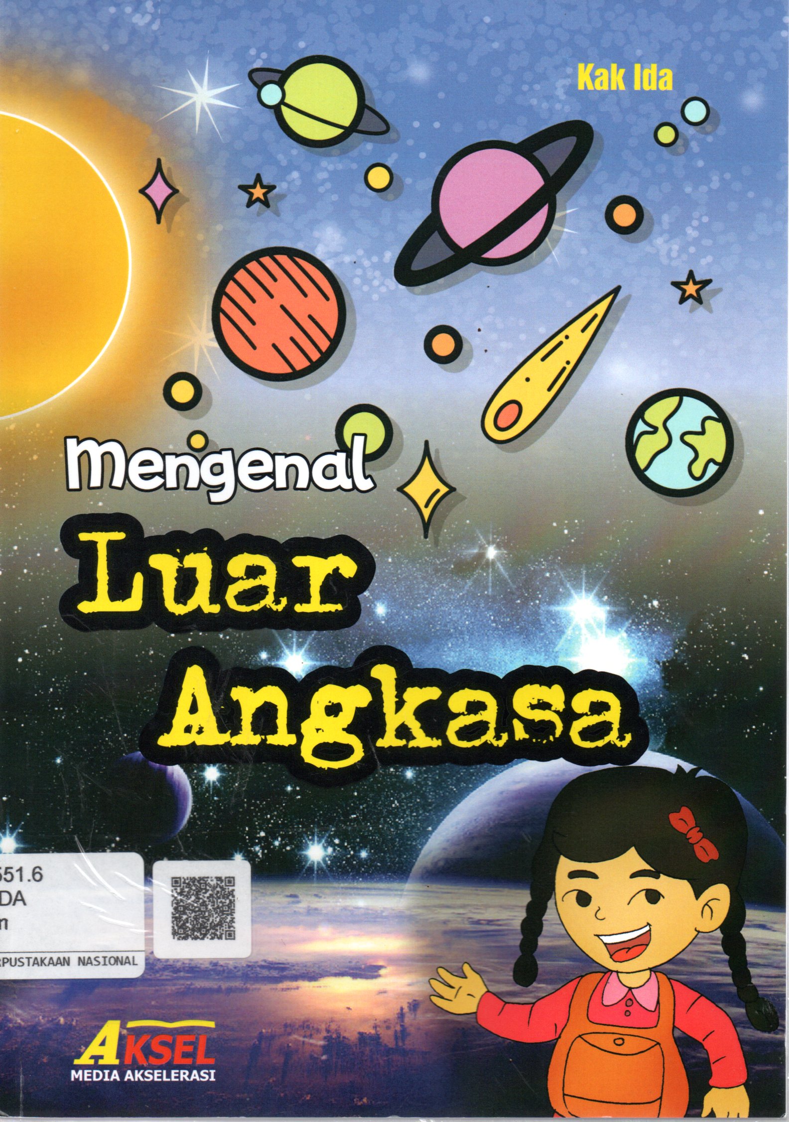 Sampul Mengenal Luar Angkasa / Editor: Rahman A